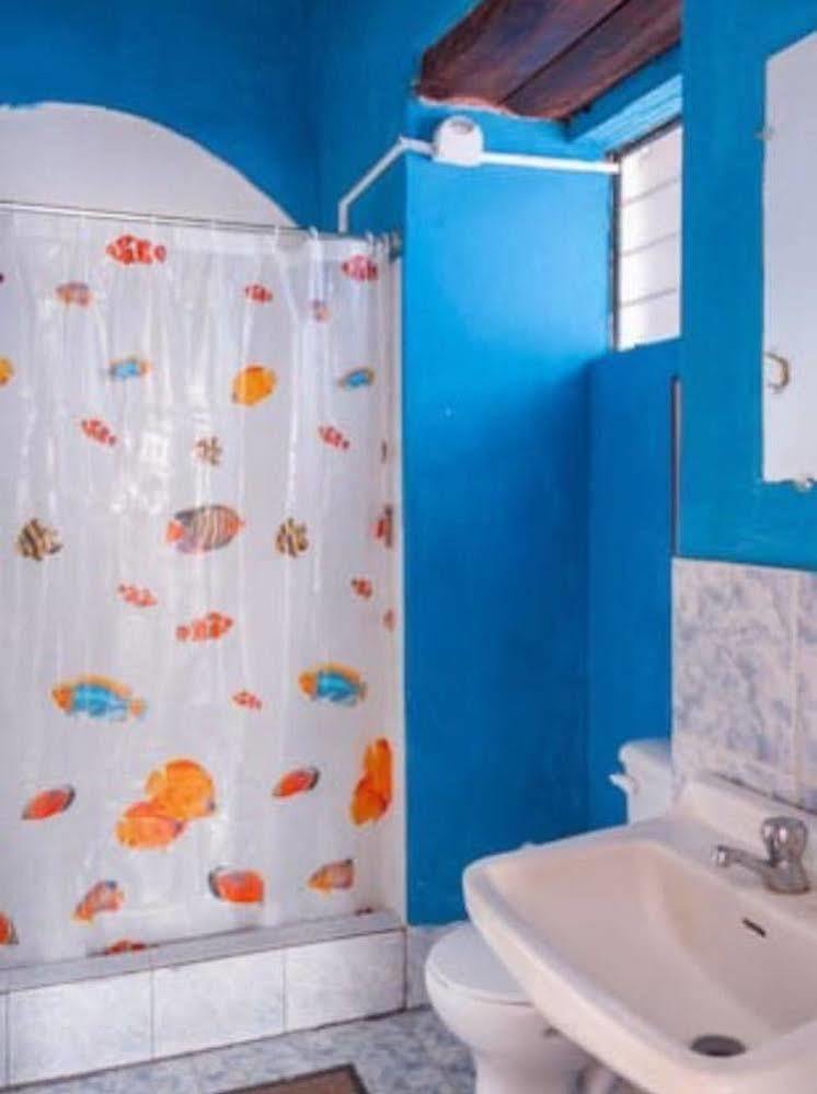 Blue Door Housing Historic Quito Otel Dış mekan fotoğraf