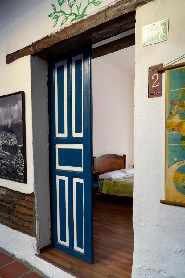 Blue Door Housing Historic Quito Otel Dış mekan fotoğraf