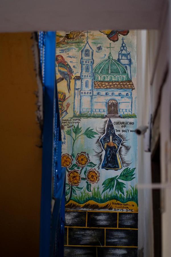 Blue Door Housing Historic Quito Otel Dış mekan fotoğraf