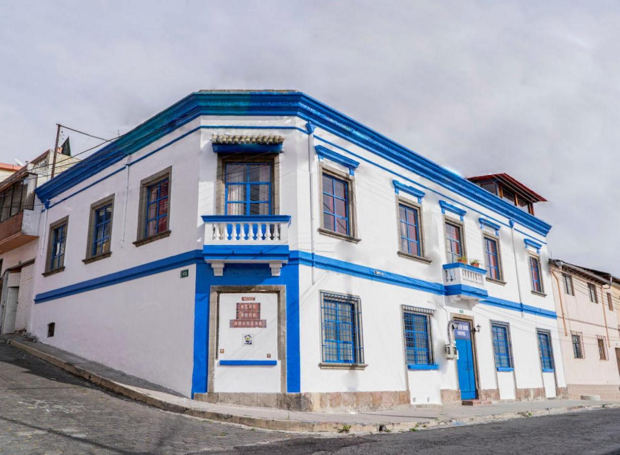 Blue Door Housing Historic Quito Otel Dış mekan fotoğraf